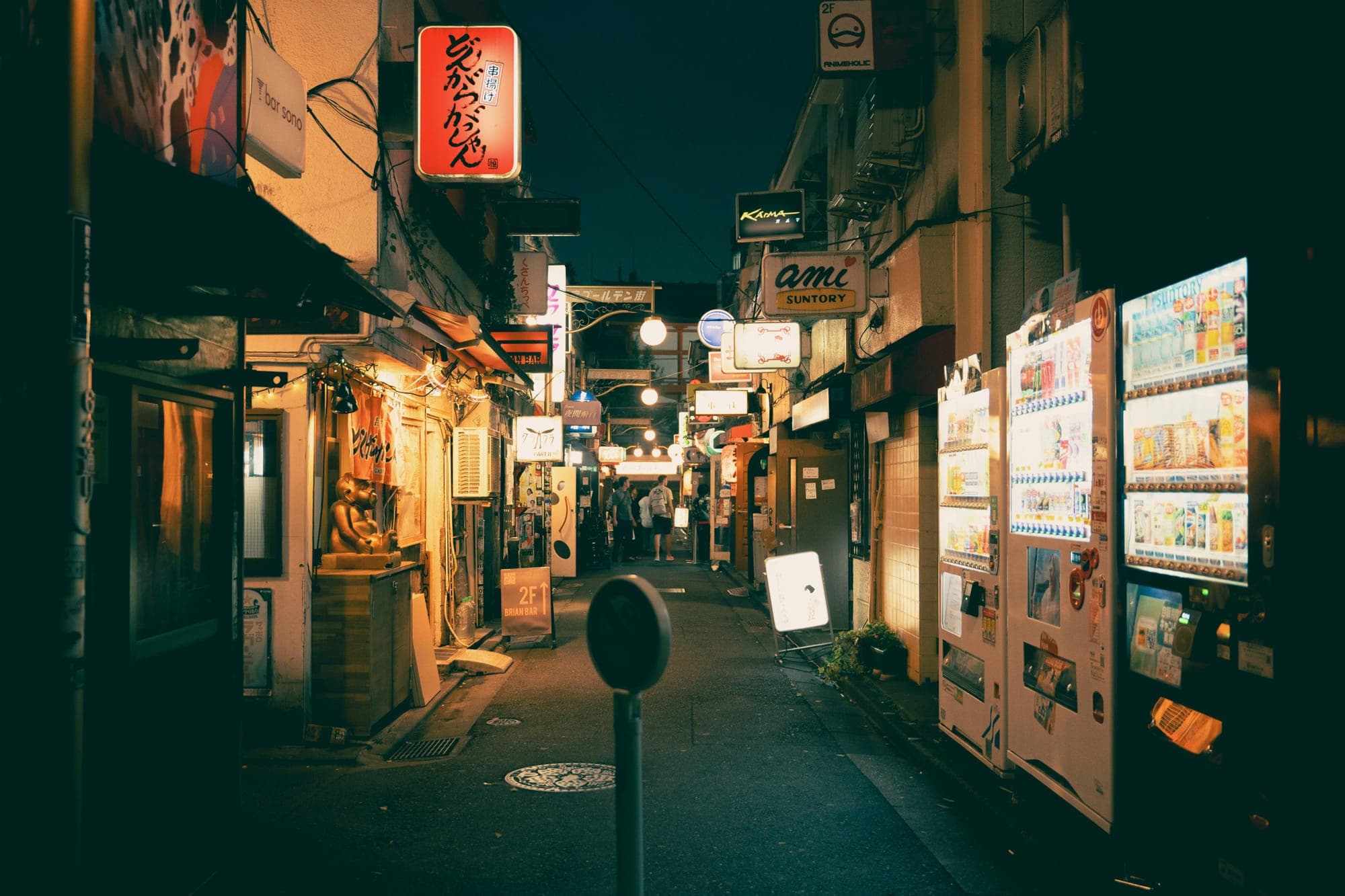 Golden Gai 2026: Everything You Need to Know Before You Visit